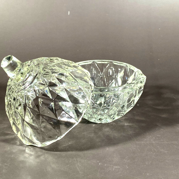 Vintage 1960s Glass Apple Shaped Trinket Box - Picture 4 of 5